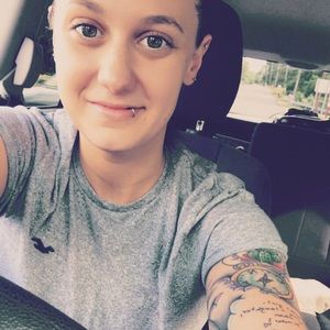 Meet your Posher, Melissa